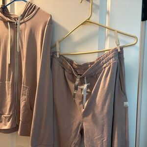Vuori set